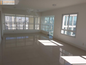 Cobertura com 4 Quartos para Alugar, 404 m² em Chácara Klabin  - São Paulo