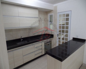 Imóvel com 2 Quartos à Venda, 75 m² em Jardim Interlagos - Hortolândia