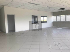 Imóvel Comercial à Venda, 2.822 m² em Tamboré - Barueri