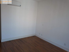 Cobertura com 4 Quartos para Alugar, 404 m² em Chácara Klabin  - São Paulo