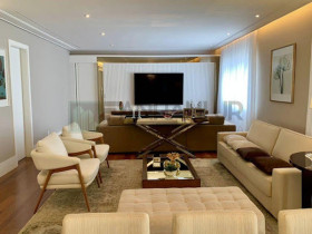 Imóvel com 4 Quartos à Venda, 233 m² em Vila Nova Conceição - São Paulo