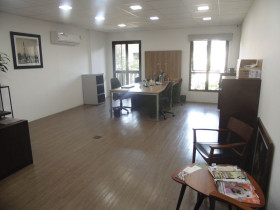Imóvel Comercial à Venda ou Locação, 50 m² em Vila Hamburguesa - São Paulo