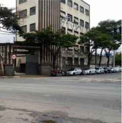 Imóvel Comercial à Venda, 1.900 m² em Cambuci - São Paulo