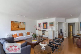 Apartamento com 2 Quartos à Venda, 230 m² em Higienópolis - São Paulo