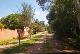 Imóvel com 6 Quartos à Venda, 1.500 m² em Jardim Celeste - Jundiaí