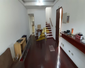 Sobrado com 4 Quartos à Venda, 180 m² em Vila Sônia - São Paulo