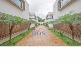 Casa com 4 Quartos à Venda, 310 m² em Campo Belo - São Paulo