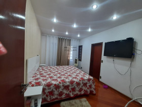 Sobrado com 3 Quartos à Venda,  em Vila Liberdade - Jundiaí