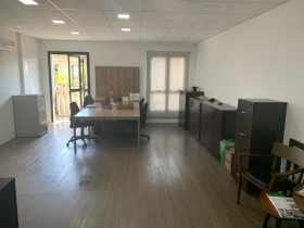 Imóvel Comercial à Venda ou Locação, 50 m² em Vila Hamburguesa - São Paulo