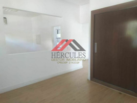 Sobrado com 12 Quartos à Venda, 280 m² em Pacaembu - São Paulo