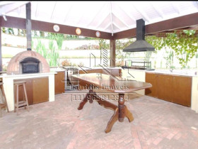 Imóvel com 4 Quartos à Venda, 560 m² em Condomínio Forest Hills - Jandira