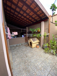 Sobrado com 3 Quartos à Venda, 181 m² em Vila Alvorada - Jundiaí