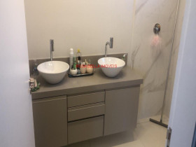Casa com 3 Quartos à Venda, 200 m² em Jardim Celeste - Jundiaí