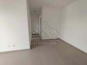 Imóvel com 3 Quartos para Alugar, 70 m² em Jardim Graziela - Barueri