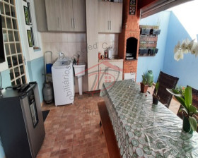 Imóvel com 2 Quartos à Venda, 75 m² em Jardim Interlagos - Hortolândia