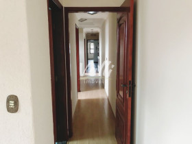 Sobrado com 3 Quartos à Venda, 180 m² em Parque Gramado - Americana