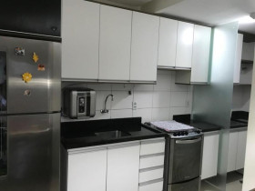 Apartamento com 2 Quartos à Venda, 56 m² em Vila De Abrantes - Lauro De Freitas