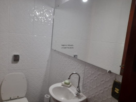Sobrado com 3 Quartos à Venda,  em Vila Liberdade - Jundiaí
