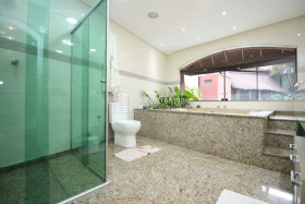 Sobrado com 4 Quartos à Venda, 600 m² em Jardim Da Glória - São Paulo