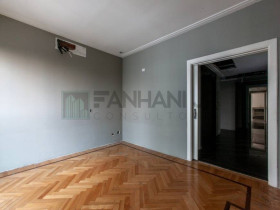 Imóvel com 4 Quartos à Venda, 490 m² em Jardim Paulistano - São Paulo