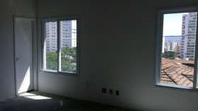 Sala Comercial à Venda, 32 m² em Perdizes - São Paulo