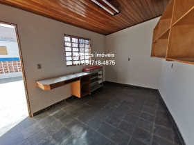 Sobrado com 3 Quartos à Venda,  em Vila Progresso - Jundiaí