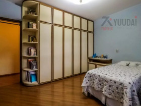 Casa com 4 Quartos à Venda,  em Bosque Da Saúde - São Paulo