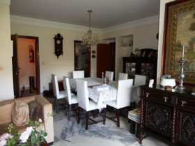 Imóvel com 4 Quartos para Alugar, 150 m² em Santa Efigênia - Belo Horizonte