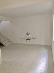 Sobrado com 3 Quartos à Venda,  em Cidade Industrial - Curitiba