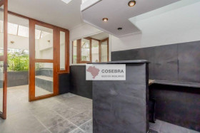 Edifício Residencial à Venda ou Locação, 560 m² em Vila Olímpia - São Paulo