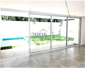 Casa com 3 Quartos à Venda, 300 m² em Retiro Morumbi - São Paulo