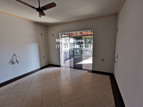 Sobrado com 3 Quartos à Venda,  em Vila Progresso - Jundiaí