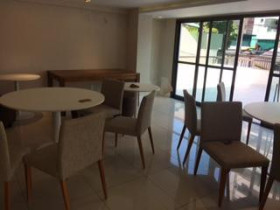 Apartamento com 2 Quartos à Venda, 70 m² em Costa Azul - Salvador