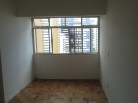 Apartamento com 2 Quartos à Venda, 78 m² em Pituba