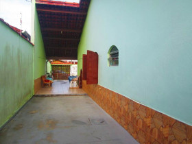Casa com 3 Quartos à Venda, 132 m² em Jequitiba - Itanhaem