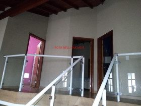 Sobrado com 3 Quartos à Venda, 250 m² em Vila Aparecida - Jundiaí