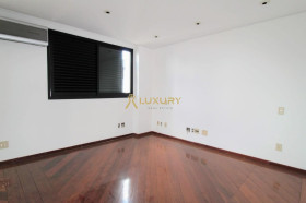 Imóvel com 4 Quartos à Venda, 357 m² em Belvedere - Belo Horizonte