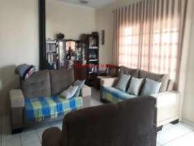 Casa com 3 Quartos à Venda, 182 m² em Jardim Planalto - Jundiaí