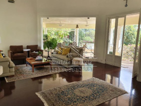 Imóvel com 4 Quartos à Venda, 560 m² em Condomínio Forest Hills - Jandira