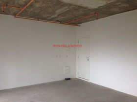 Sala Comercial à Venda, 36 m² em Pinheiros - São Paulo