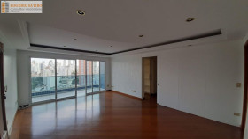Apartamento com 4 Quartos para Alugar, 156 m² em Jardim Vila Mariana - São Paulo