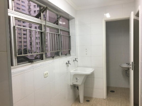 Apartamento com 3 Quartos à Venda ou Locação, 100 m² em Vila Uberabinha - São Paulo