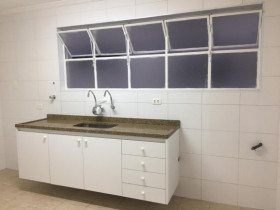 Apartamento com 3 Quartos à Venda ou Locação, 105 m² em Vila Uberabinha - São Paulo
