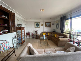 Apartamento com 4 Quartos à Venda, 580 m² em Cremação - Belém