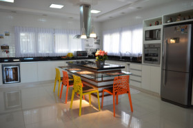 Casa de Condomínio com 3 Quartos à Venda, 604 m² em Bairro Itapema - Itatiba
