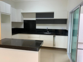 Casa de Condomínio com 3 Quartos à Venda, 140 m² em Jardim Bréscia - Indaiatuba