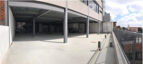 Imóvel Comercial para Alugar, 1.028 m² em Centro - Carapicuíba
