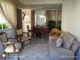 Casa com 3 Quartos à Venda, 120 m² em Messejana - Fortaleza