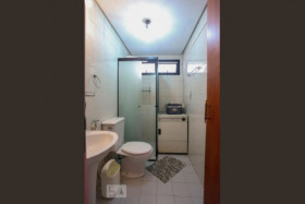 Apartamento com 2 Quartos para Alugar, 48 m² em Pinheiros - São Paulo