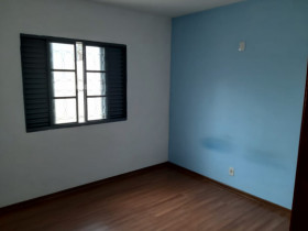 Casa com 3 Quartos à Venda, 172 m² em Vila Alvorada - Jundiaí